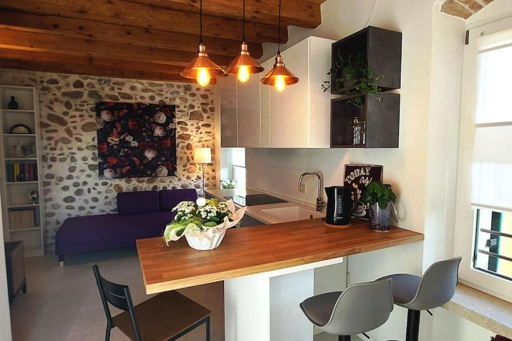 Sui Tetti Di Valeggio - Holiday Apartment Valeggio sul Mincio Esterno foto