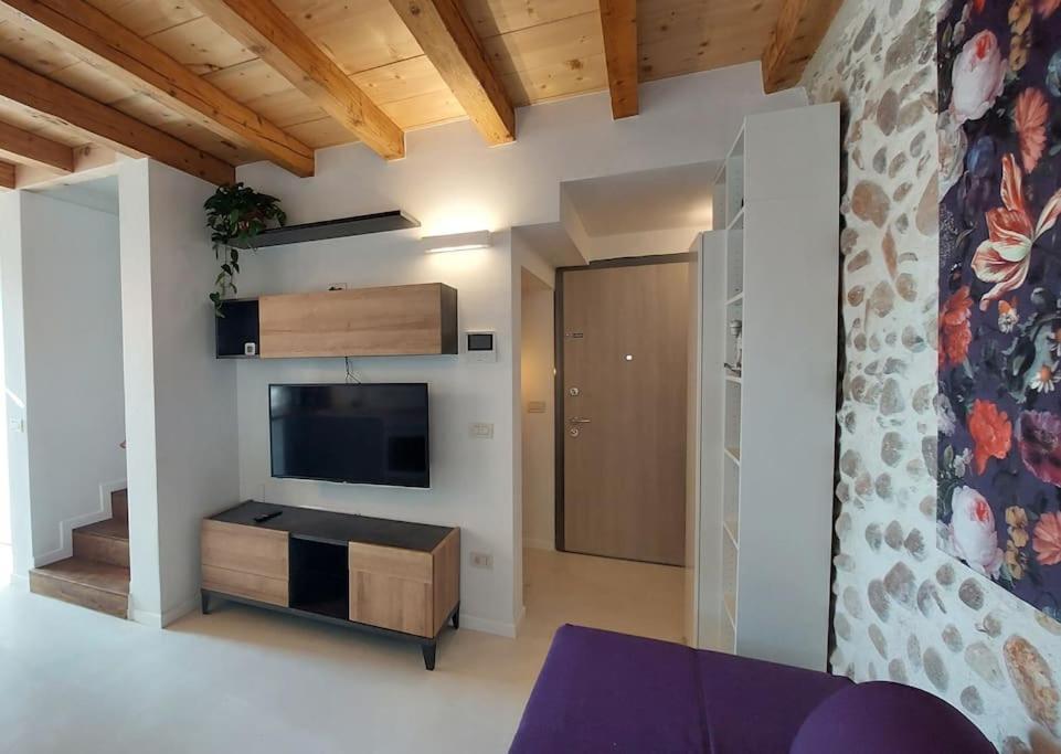 Sui Tetti Di Valeggio - Holiday Apartment Valeggio sul Mincio Esterno foto