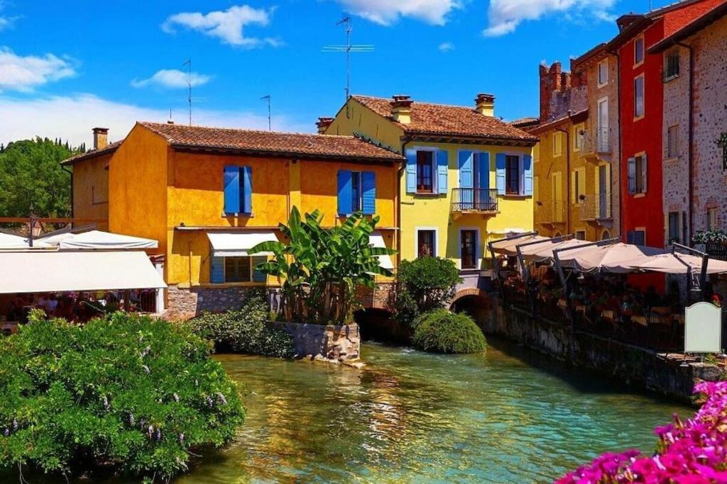 Sui Tetti Di Valeggio - Holiday Apartment Valeggio sul Mincio Esterno foto